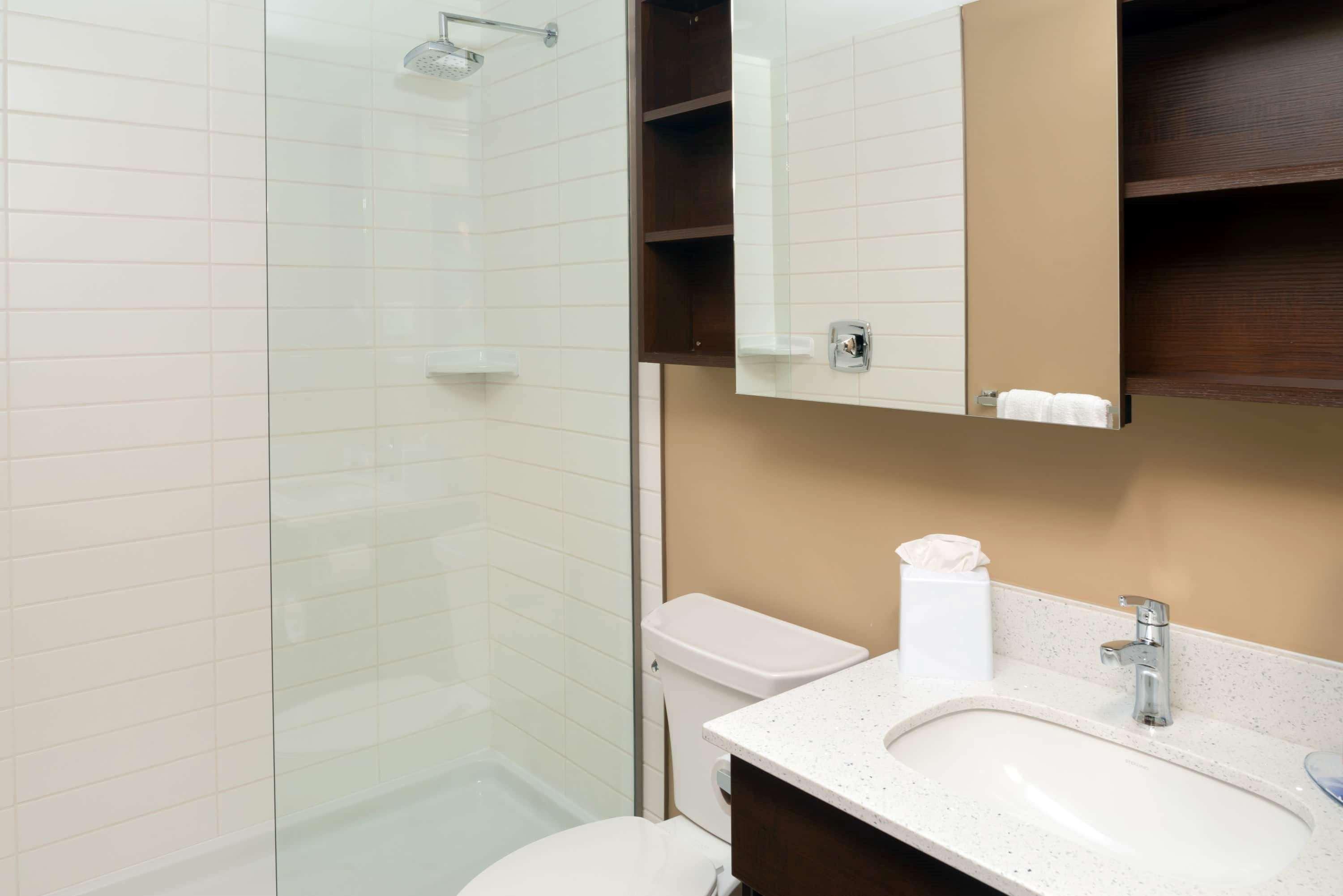 Microtel Inn & Suites By Wyndham Red Deer Exterior foto